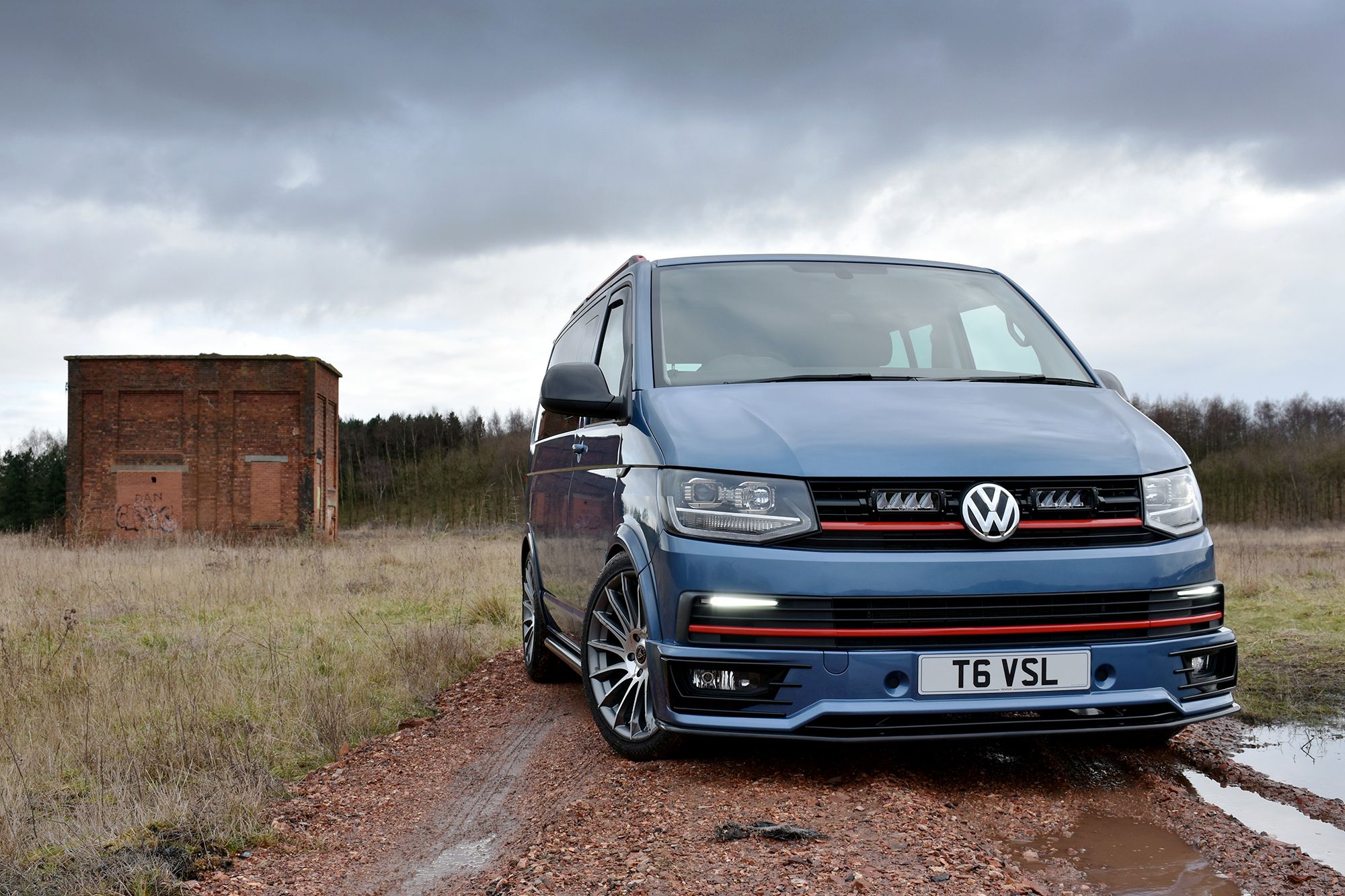 VW T6 Lazer Triple R750 Grillfästen
