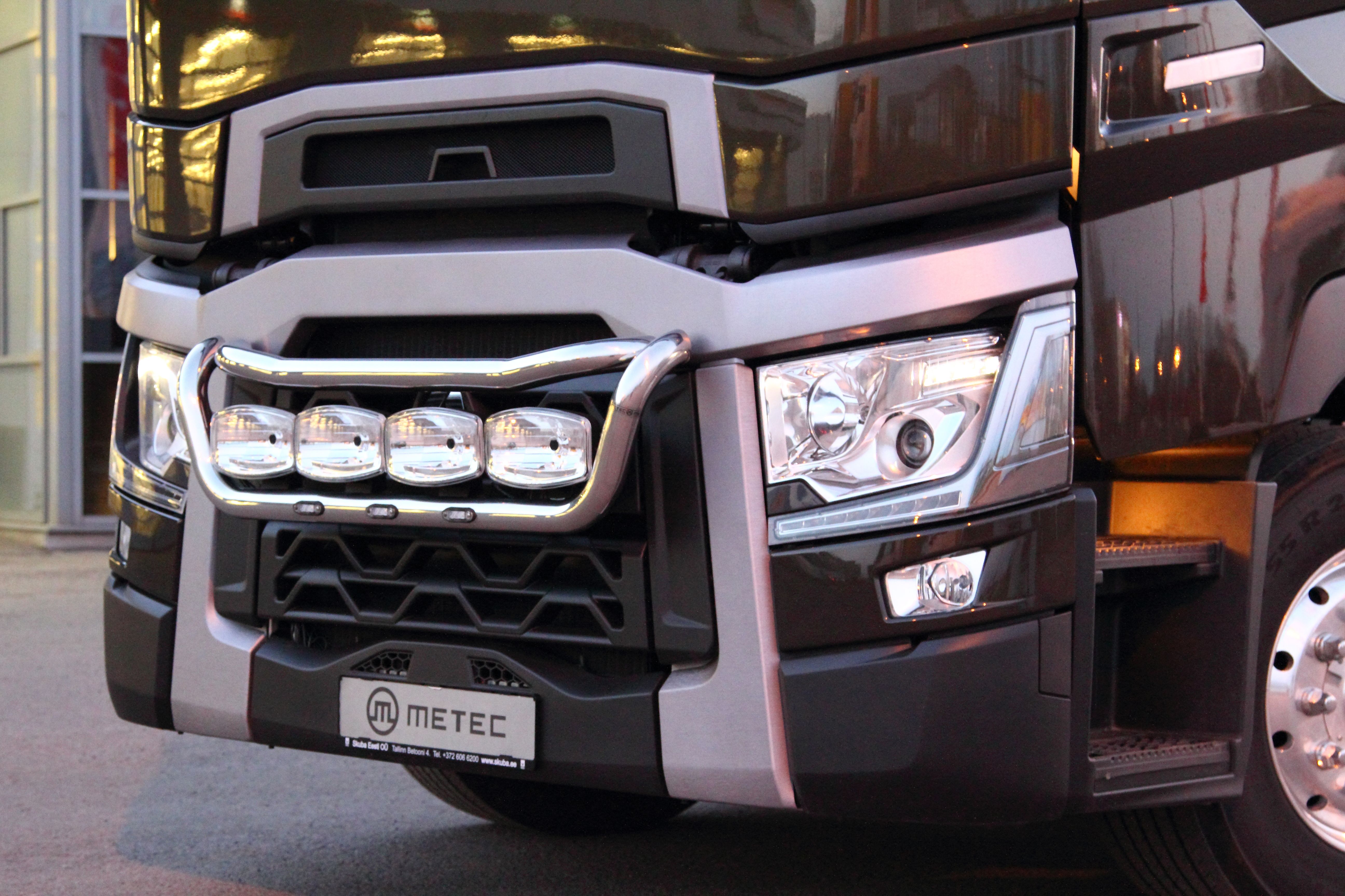 Frontbåge Tailor (LED) Renault T-serie 14+