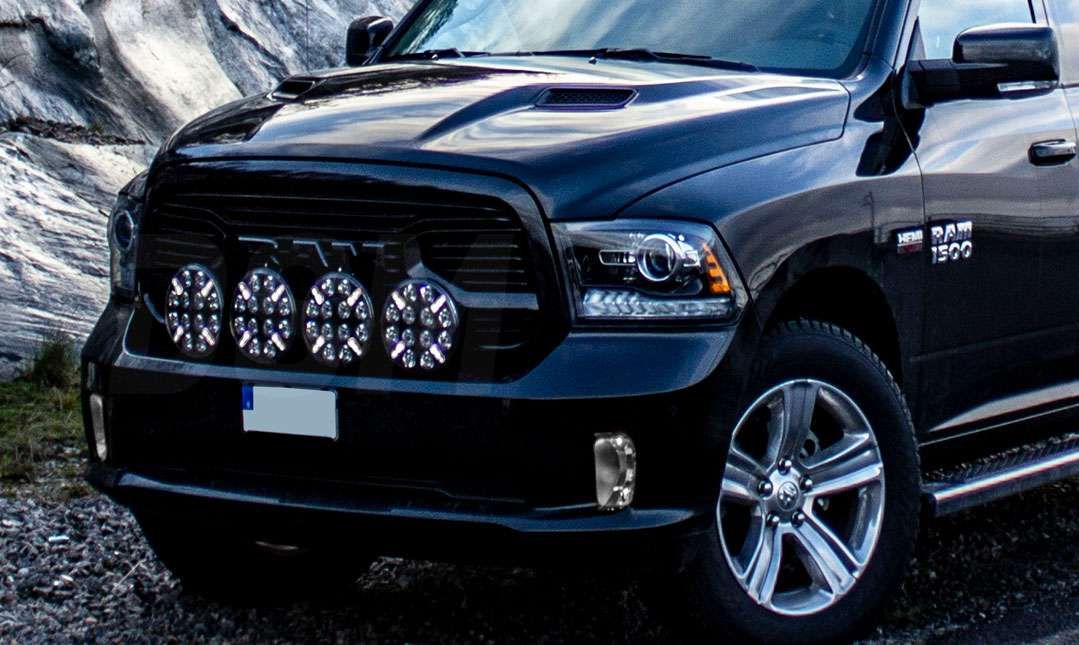 SEEKER 120W LED Extraljus Grill Kit Dodge RAM