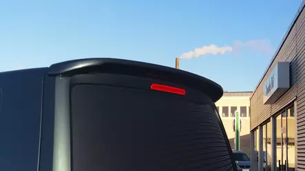 Volkswagen T6 T6.1 Takspoiler baklucka version - Volkswagen - 8020104440 - 1