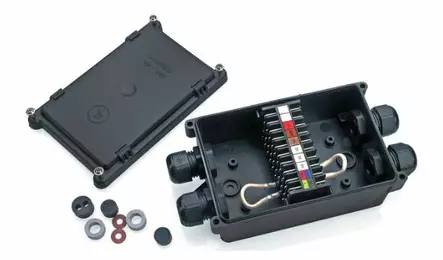 Kopplingsdosa med 4 uttag - Övriga tillbehör - 1030300860 - 2