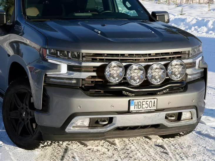 Q-LIGHT Chevrolet Silverado 1500 High Country 19-22 extraljusfäste (extraljusbåge) för 4st lampor - Frontbåge till transportbil - 8020120890 - 1