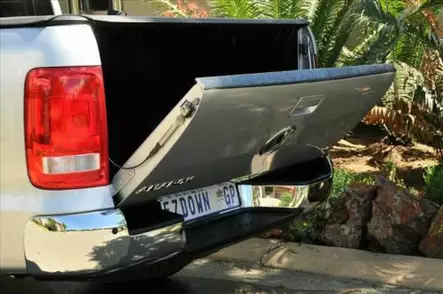 Nissan Navara Dämpare för Baklämmen - Nissan - 7020100071 - 2