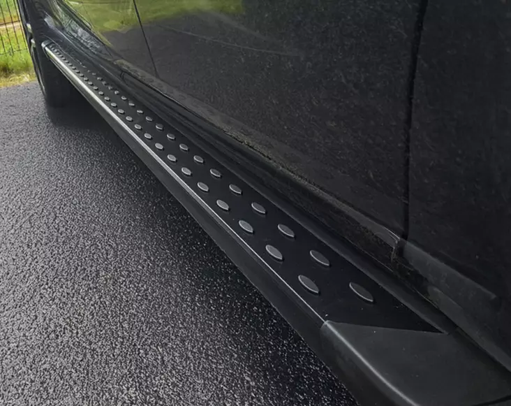 Heavy Duty Sidestep Mercedes-Benz Sprinter 18-25+ L2 3665mm - Sidorör till transportbil - 8020112081 - 1