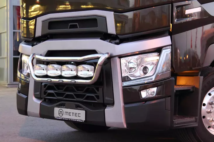 Frontbåge Tailor (LED) Renault T-serie 14- - Frontbåge till transportbil - 8020103061 - 1
