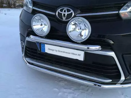 Toyota Proace DSM Båge Extraljusfäste 60mm - Toyota - 7000010402 - 2