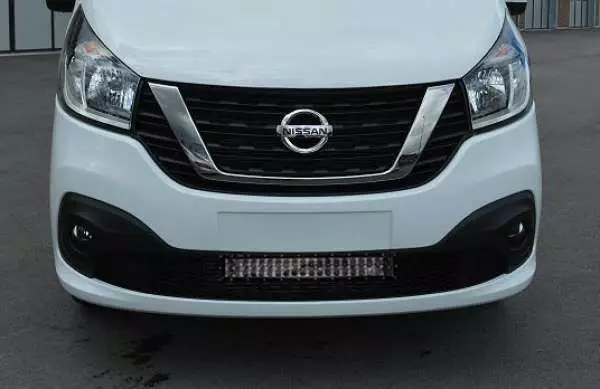 Nissan NV300 Ledramp + modellanpassat fäste - Nissan - 8020100332 - 1