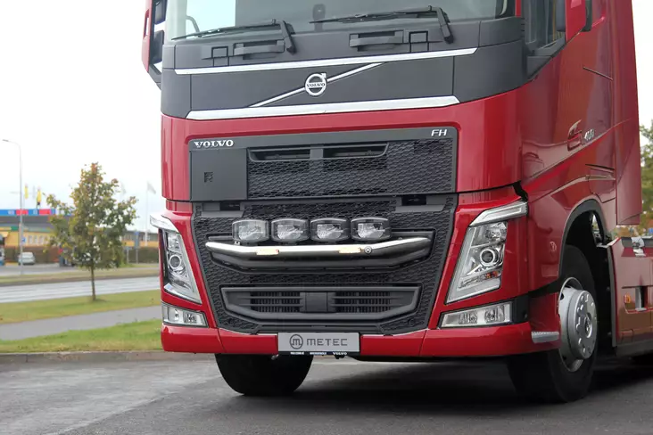 Frontbåge City (blixtljus) Volvo FH 13- - Frontbåge till lastbil - 8020102942 - 1