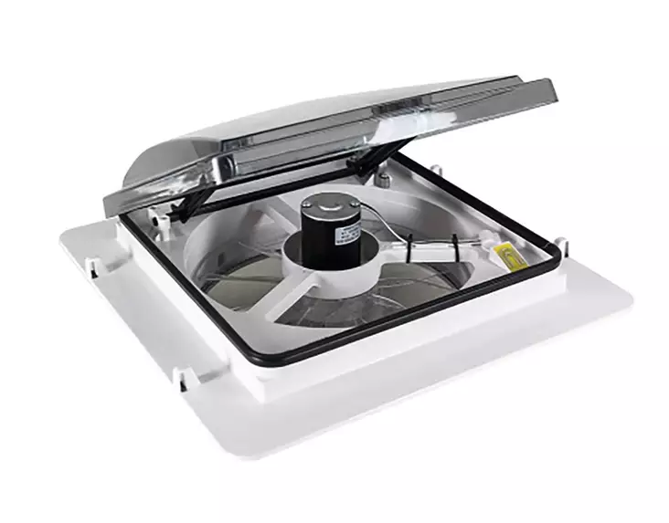 Takhuvar MAXXFAN Plus med fjärrkontroll och regnsensor - Takluckor - 8020112283 - 1