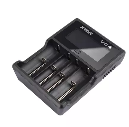 Xtar VC4 Li-ion Batteriladdare, 4-fack - Laddare för 18650 batterier - 8020107914 - 1