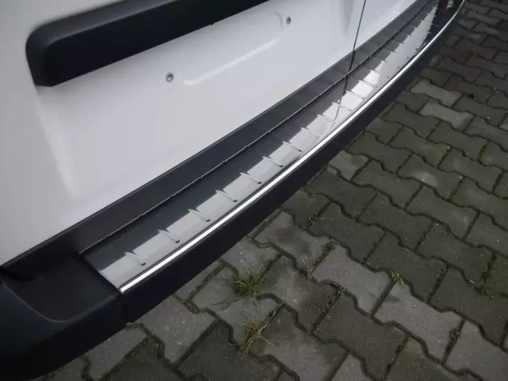 Volkswagen T6 & T6.1 Stötfångarskydd för baklucka - Stylingpaket till transportbil - 8020102756 - 1