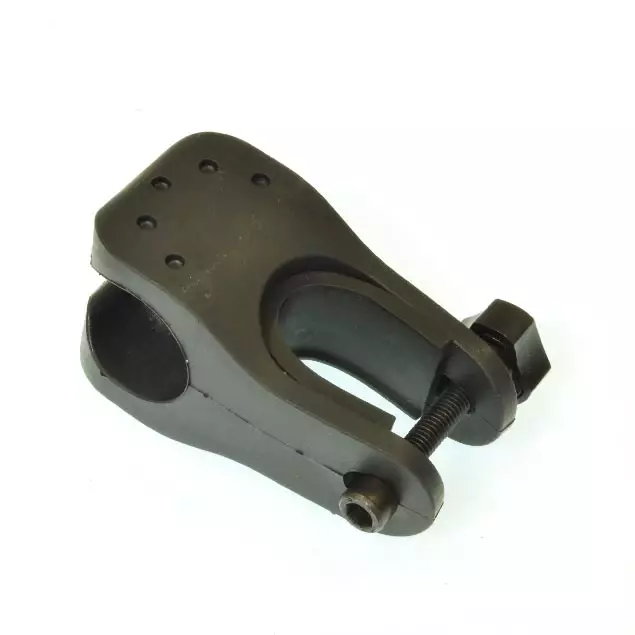 Fäste för en ficklampa på en cykel - Cykelfäste - 5030110016 - 1