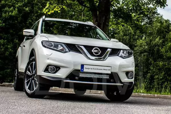 Nissan X-trail Ledramp + modellanpassat fäste - Nissan - 8020100236 - 1