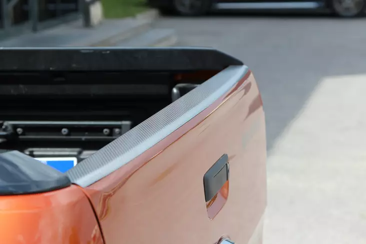 Kantskydd bakläm, Ford Ranger 2012- - Bakre fotsteg och stötfångarskydd till transportbil - 8020102556 - 1