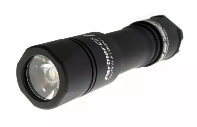 LED Ficklampa Armytek Partner C2 V3 - Ficklampor - 5010202438 - 1