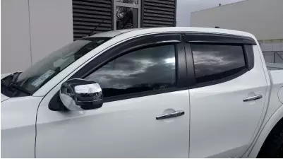Vindavvisare Mitsubishi L200 2019+ - Mitsubishi - 7020100168 - 1