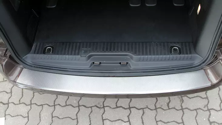 Stötfångarskydd, Opel Vivaro 2019-2020-, Metec - Bakre fotsteg och stötfångarskydd till transportbil - 8020102599 - 1
